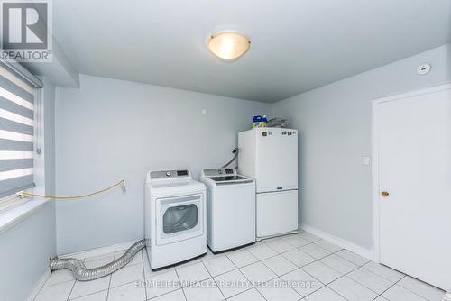 3442 Laddie Crescent, Mississauga, ON - Indoor Photo Showing Laundry Room