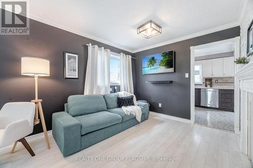 7267 Windbreak Court, Mississauga, ON - Indoor