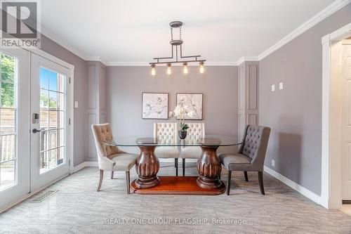 7267 Windbreak Court, Mississauga, ON - Indoor Photo Showing Dining Room