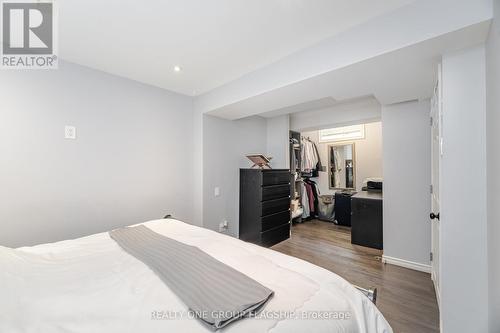 7267 Windbreak Court, Mississauga, ON - Indoor Photo Showing Bedroom