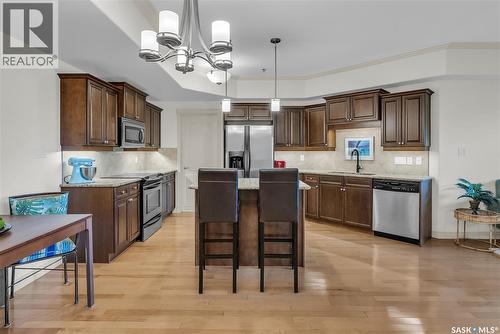 135 623 Saskatchewan Crescent W, Saskatoon, SK - Indoor Photo Showing Kitchen