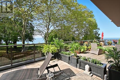 Sunshine & fresh air - 2206 - 701 Geneva Street, St. Catharines (Lakeshore), ON - Outdoor With Body Of Water With Exterior