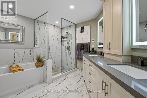 5 Pc ensuite bath with heated floors - 2206 - 701 Geneva Street, St. Catharines (Lakeshore), ON - Indoor Photo Showing Bathroom