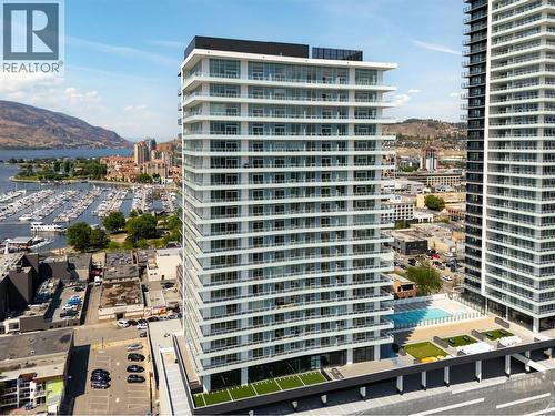 238 Leon Avenue Unit# 707, Kelowna, BC - Outdoor With Balcony With Facade