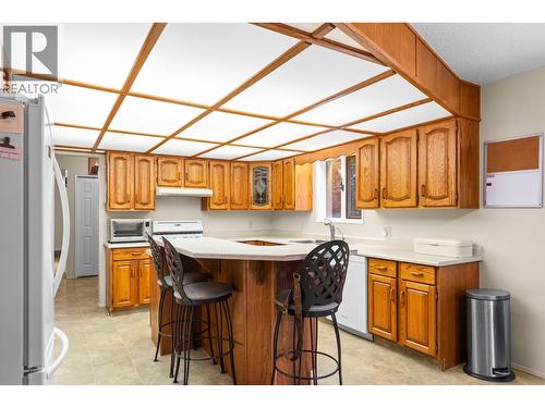 230 Cypress Drive, Coldstream, BC - Indoor Photo Showing Kitchen