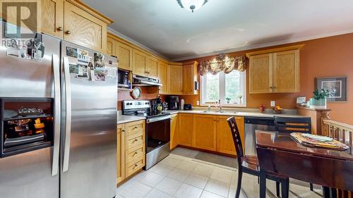 32 Mccourt Close, Conception Bay South, NL - Indoor Photo Showing Kitchen