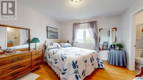 32 Mccourt Close, Conception Bay South, NL - Indoor Photo Showing Bedroom