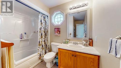 32 Mccourt Close, Conception Bay South, NL - Indoor Photo Showing Bathroom