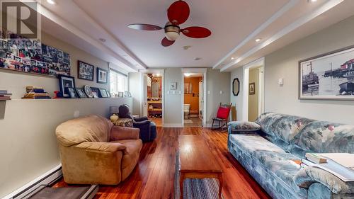 32 Mccourt Close, Conception Bay South, NL - Indoor Photo Showing Living Room