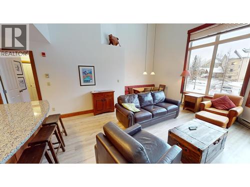 4559 Timberline Crescent Unit# 541, Fernie, BC - Indoor Photo Showing Living Room