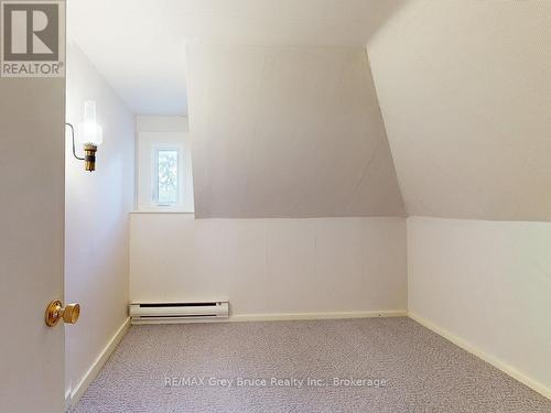 714 4Th Avenue E, Owen Sound, ON - Indoor Photo Showing Other Room