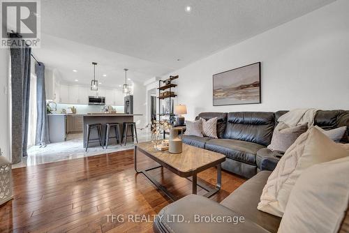 1436 Bridgeport Street, Oshawa (Taunton), ON - Indoor Photo Showing Living Room