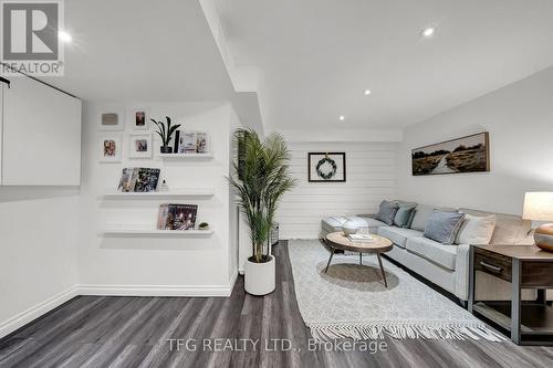 1436 Bridgeport Street, Oshawa (Taunton), ON - Indoor Photo Showing Living Room