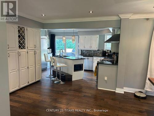 Main - 349 Carnaby Court, Oshawa, ON - Indoor Photo Showing Kitchen