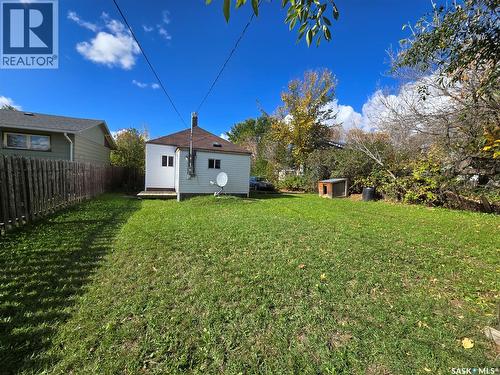 49 Newcombe Street, Manor, SK - Outdoor