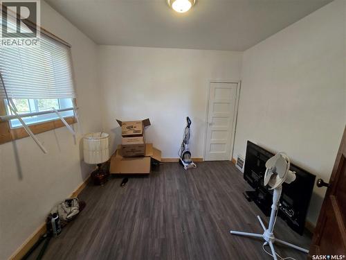 49 Newcombe Street, Manor, SK - Indoor