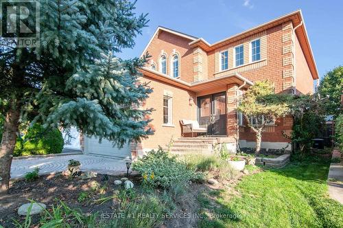102 Cresthaven Road, Brampton, ON - Outdoor