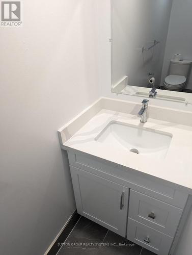 6005 Tenth Line W, Mississauga, ON 