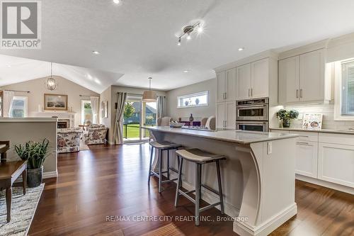 8 - 234 Peach Tree Boulevard, St. Thomas, ON - Indoor Photo Showing Other Room