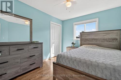 1865 Bayswater Crescent, London North, ON - Indoor Photo Showing Bedroom