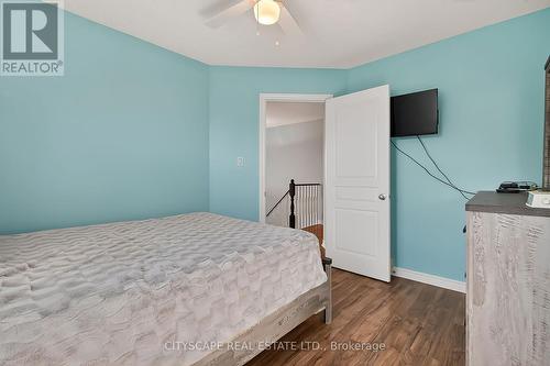 1865 Bayswater Crescent, London North, ON - Indoor Photo Showing Bedroom