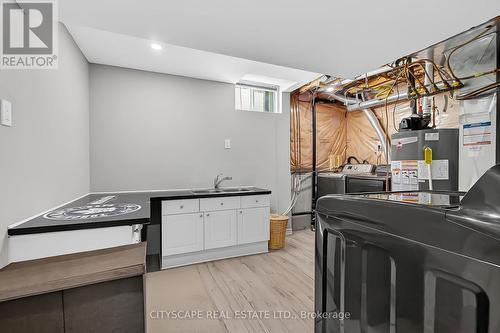 1865 Bayswater Crescent, London North, ON - Indoor