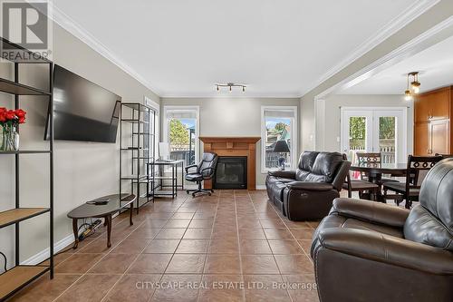 1865 Bayswater Crescent, London North, ON - Indoor Photo Showing Living Room With Fireplace