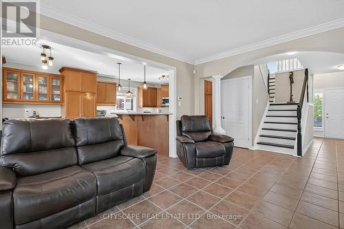 1865 Bayswater Crescent, London North, ON - Indoor Photo Showing Living Room