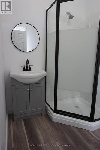 Main floor 3 pc. - 54 Lakeshore Road, Temiskaming Shores (New Liskeard), ON - Indoor Photo Showing Bathroom