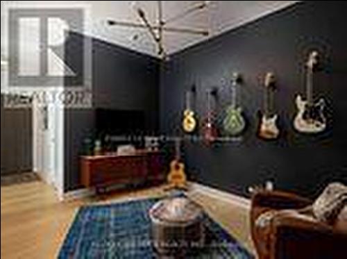 206 - 6 Jackes Avenue, Toronto, ON - Indoor