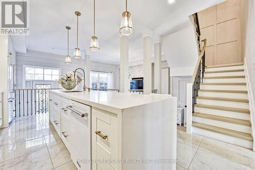 3927 Eglinton Avenue W, Mississauga, ON - Indoor