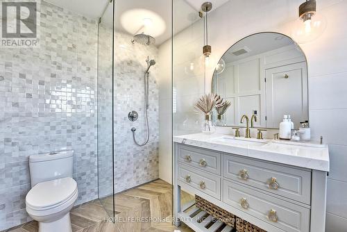 3927 Eglinton Avenue W, Mississauga, ON - Indoor Photo Showing Bathroom