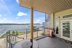 404-10 Chapel St  Nanaimo, BC V9R 5H2