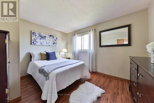 2420 Mainroyal Street, Mississauga, ON - Indoor Photo Showing Bedroom