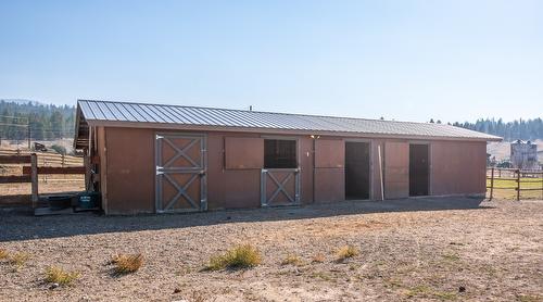 222 Old Camp Mckinney Road, Oliver, BC 