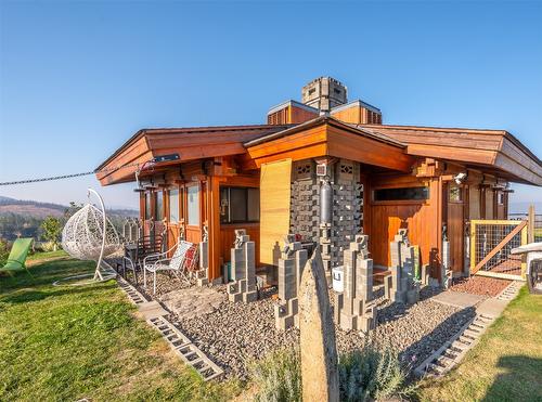 222 Old Camp Mckinney Road, Oliver, BC 