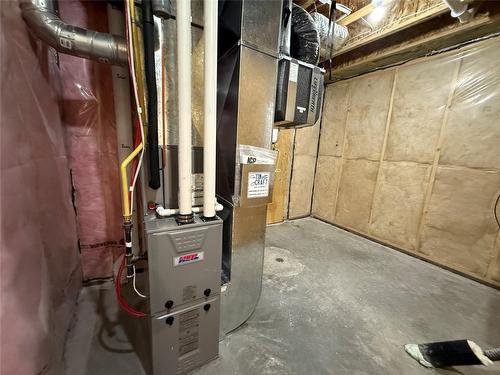 30 Kimberley Avenue, Kimberley, BC - Indoor Photo Showing Basement