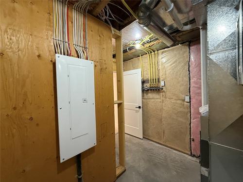 30 Kimberley Avenue, Kimberley, BC - Indoor Photo Showing Basement