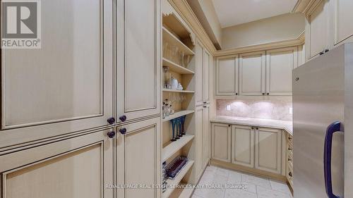 14 St Margarets Drive, Toronto, ON - Indoor