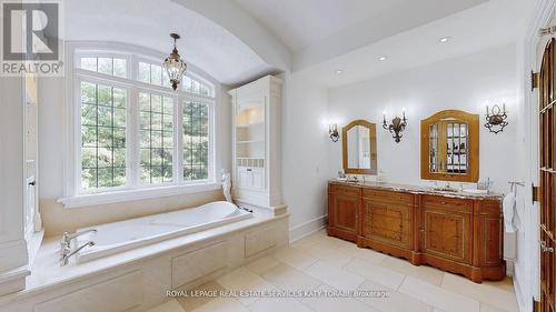 14 St Margarets Drive, Toronto, ON - Indoor Photo Showing Bathroom
