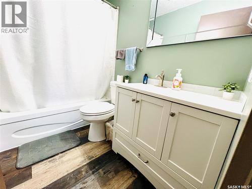 308 1140 9Th Avenue Ne, Swift Current, SK - Indoor Photo Showing Bathroom