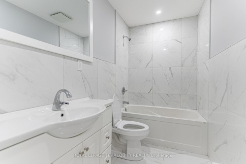 20 Mildred Avenue, St. Catharines, ON - Indoor Photo Showing Bathroom