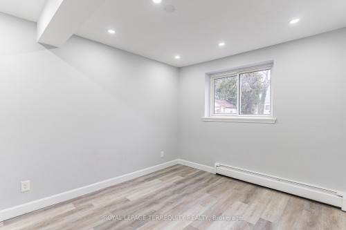 20 Mildred Avenue, St. Catharines, ON - Indoor Photo Showing Other Room