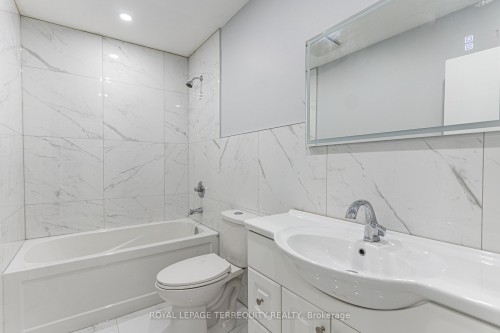 20 Mildred Avenue, St. Catharines, ON - Indoor Photo Showing Bathroom