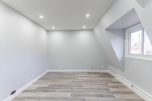 20 Mildred Avenue, St. Catharines, ON - Indoor Photo Showing Other Room