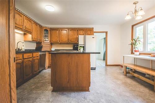 455 Wallasey St, Winnipeg, MB 