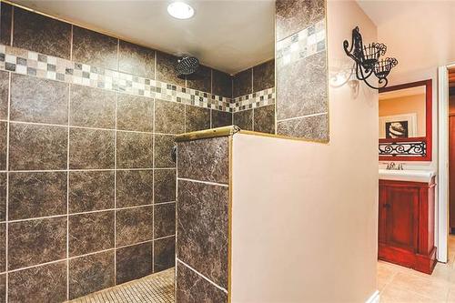 455 Wallasey St, Winnipeg, MB 