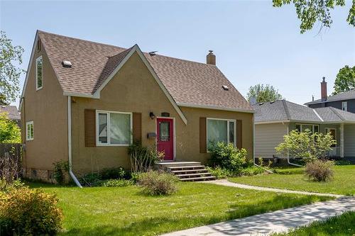 482 Brock St, Winnipeg, MB 