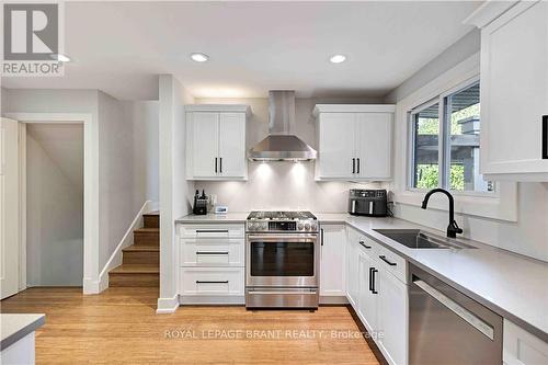 17 Penny Lane, Brantford, ON 