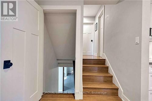 17 Penny Lane, Brantford, ON 